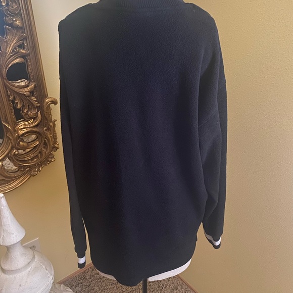 Adidas black and white sweatshirt size L - Picture 4 of 5